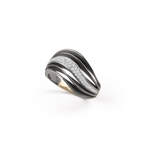 Velaa Pavé Ring